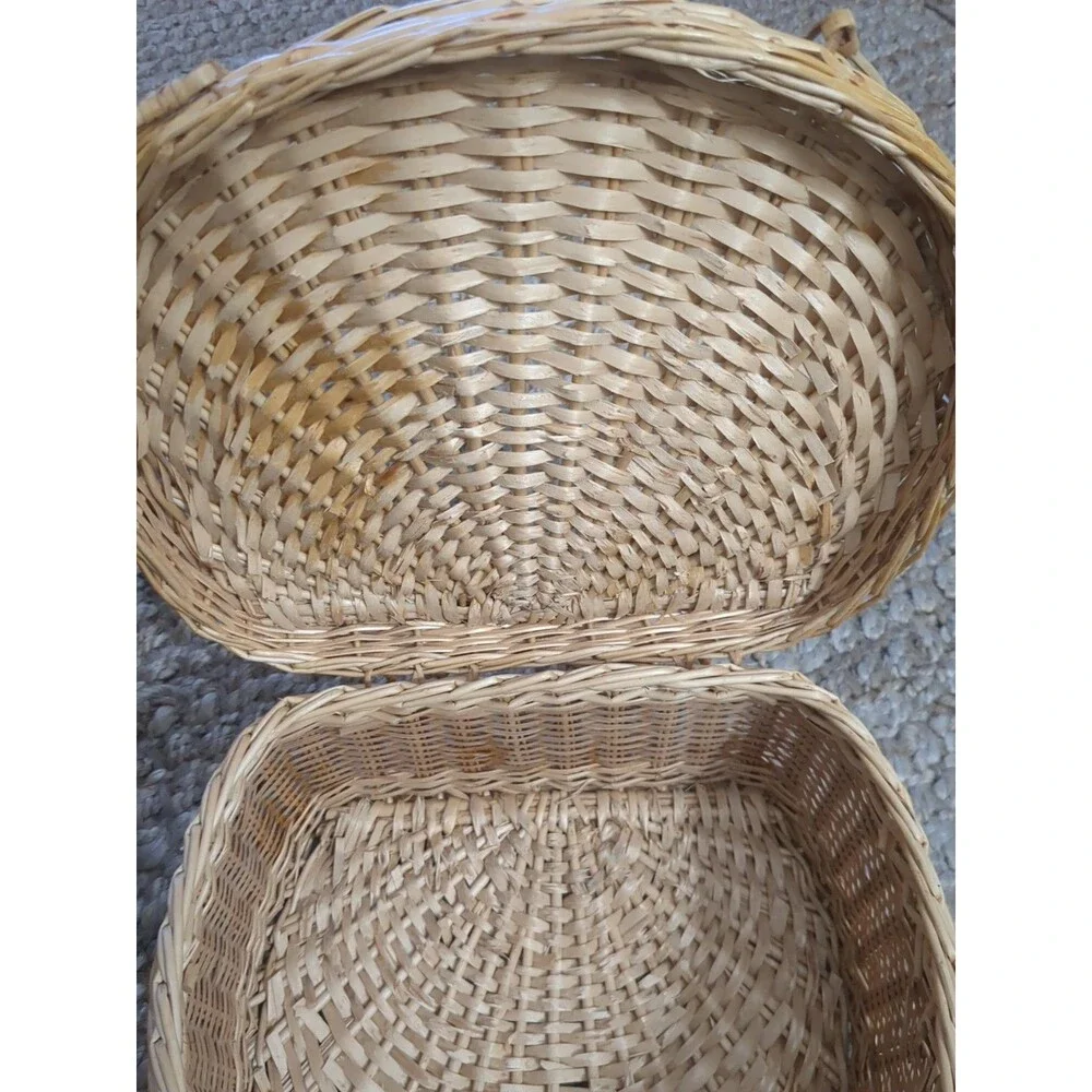 Vintage Purse, Straw Wicker  Basket Shell Bath Storage Gift Basket